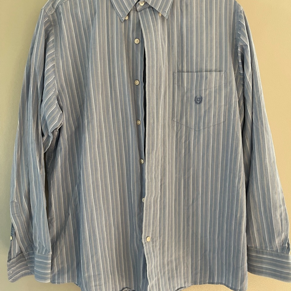 Chaps Men’s Button Down Shirt XL. - Blue Stripe